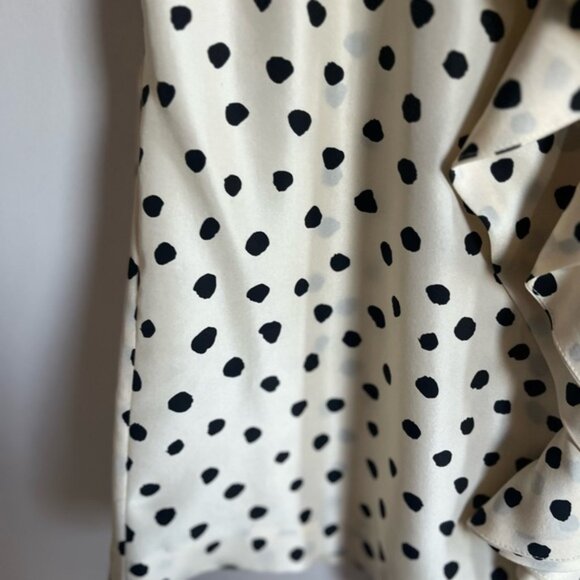 Michael Kors Polka Dot 100 % Silk Ruffles Sleeveless Blouse - 8P - Picture 7 of 10